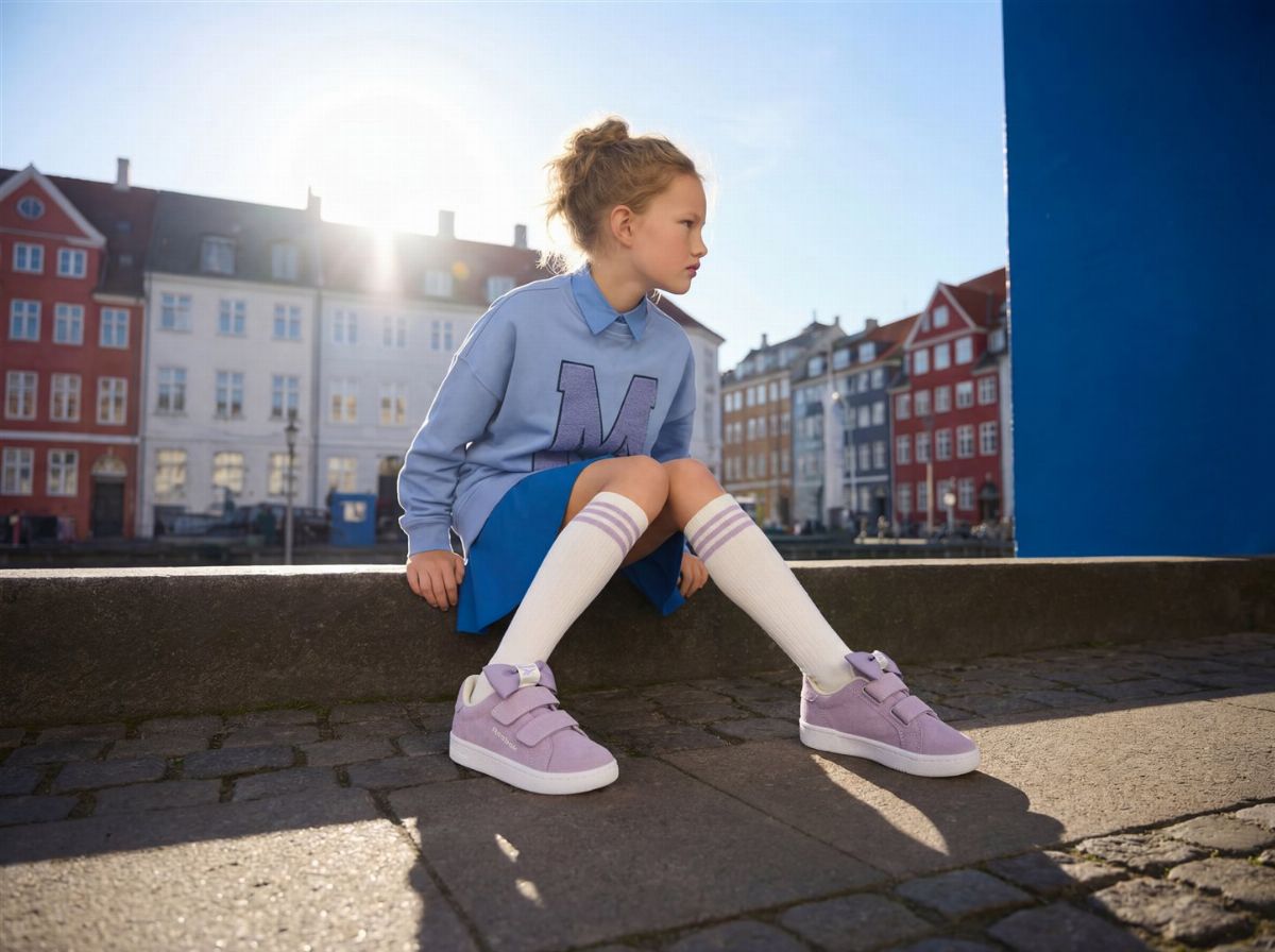 Miért fontos a talpboltozat alátámasztása a lányok és fiúk lábbelijében?